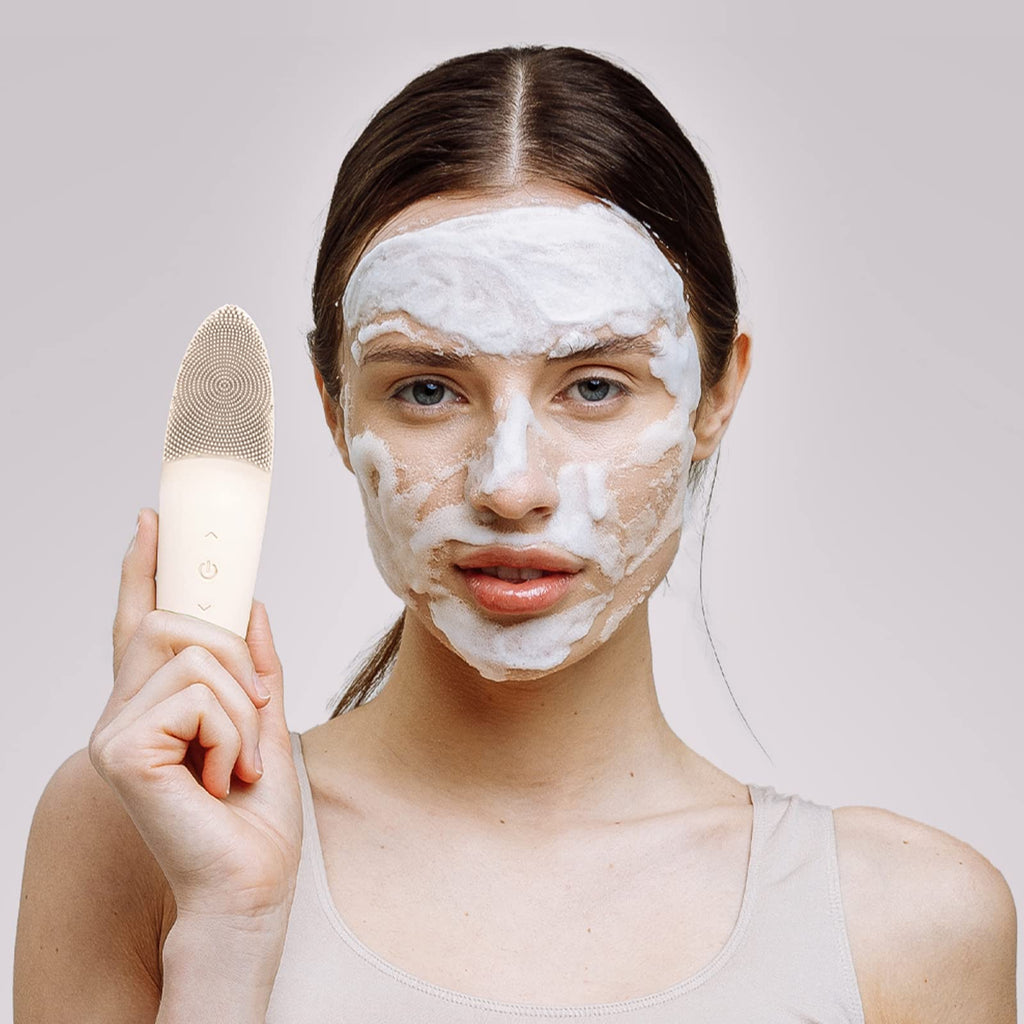 Rechargeable Silicone Facial Cleansing Brush for Deep Cleansing